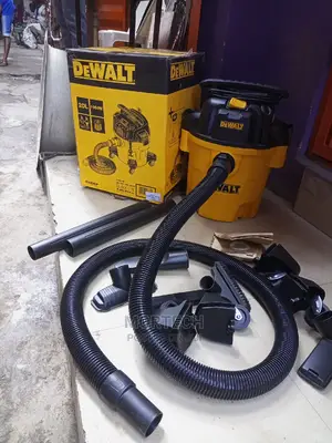 The Dewaltdxv20p Professional Wet Dry Vacuum Cleaner