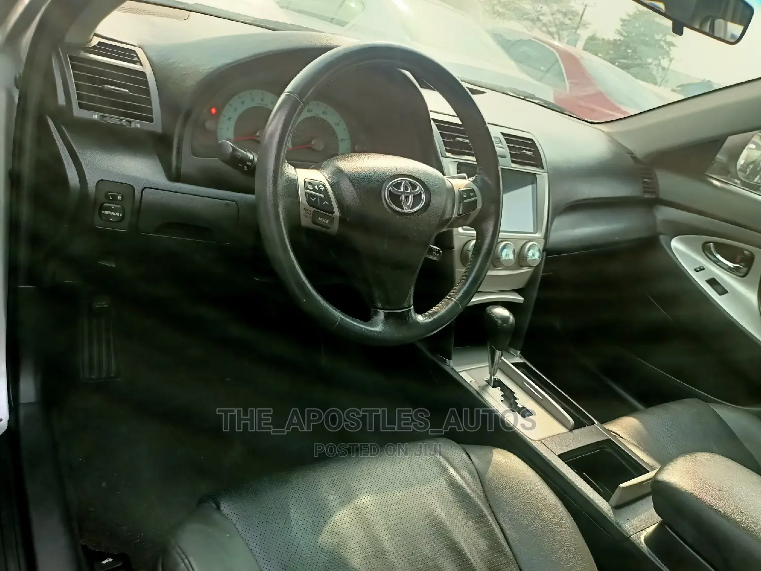 Toyota Camry 2009 Silver