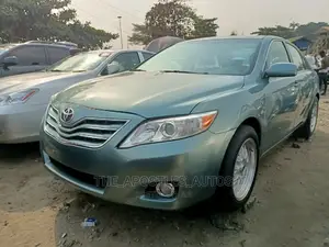 Toyota Camry 2009 Green