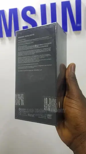 New Samsung Galaxy S20 128 GB Blue