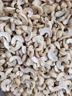 White Fancy Split Cashew Nuts (1kg)