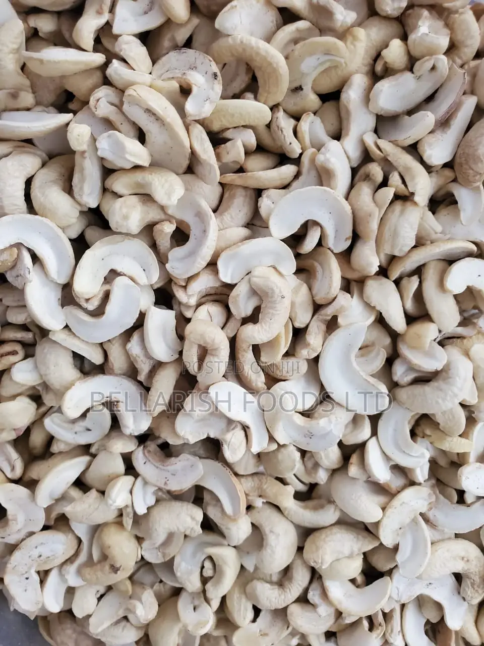 White Fancy Split Cashew Nuts (1kg)