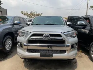 Toyota 4-Runner 2015 Silver