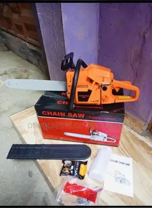 Chain Saw Machine