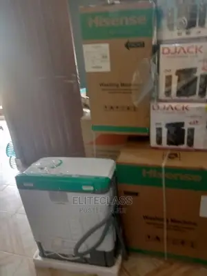 Brand-New Standing Hisense Washing Machine( 5kg)