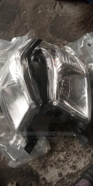 Head Lamp for Toyota Hillux 2012 Model