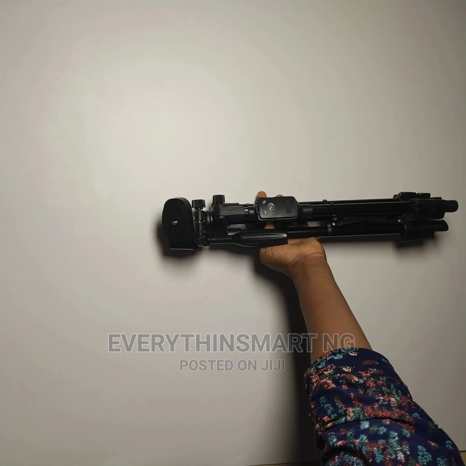 Multifunctional Tripod Stand