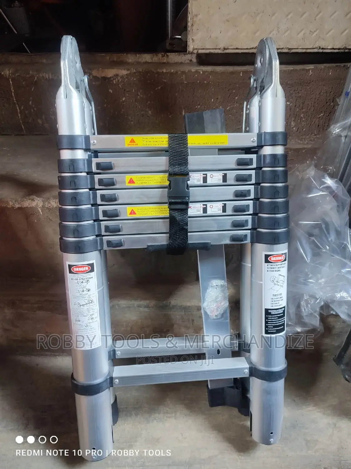 Telescoping Ladder Foldable 12ft