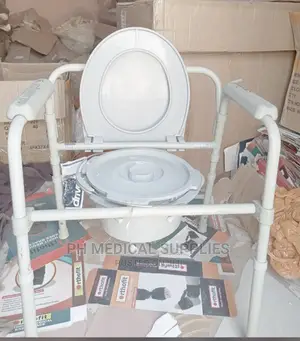 Commode Chair