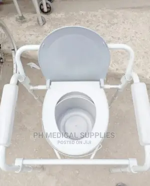 Commode Chair