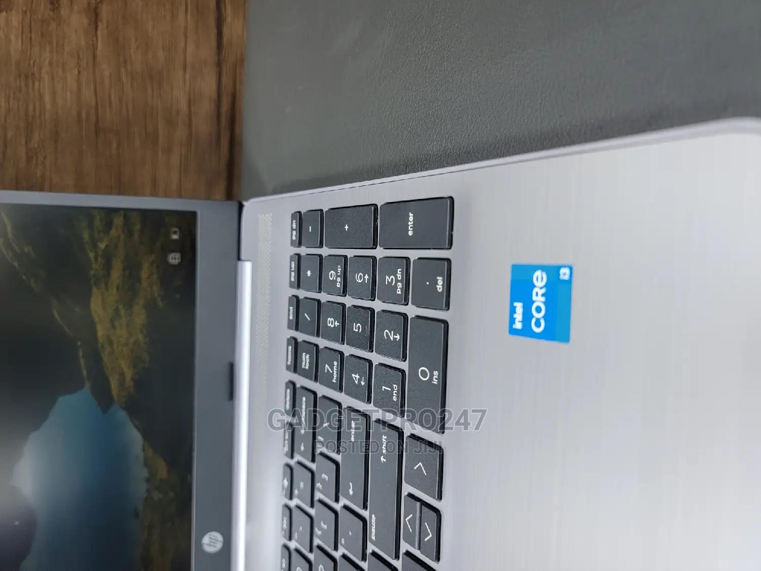 New Laptop HP 250 G8 8GB Intel Core I3 SSD 256GB