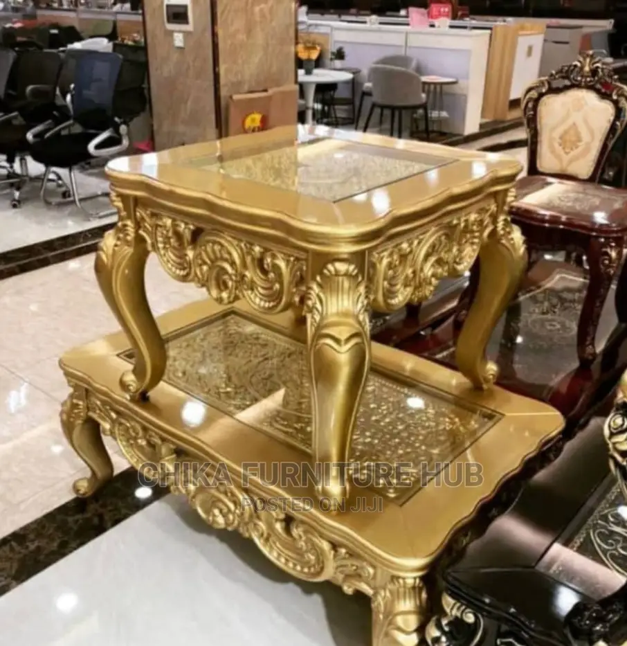 Classic Royal Table