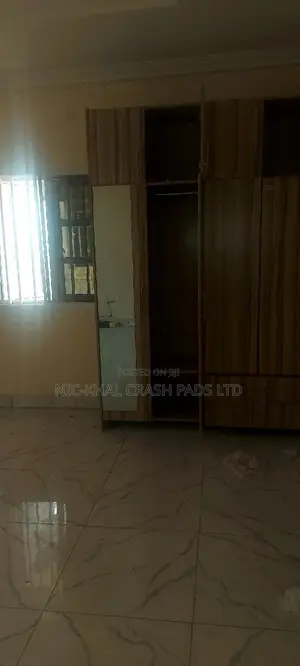 1bdrm Block of Flats in News Engineering for rent