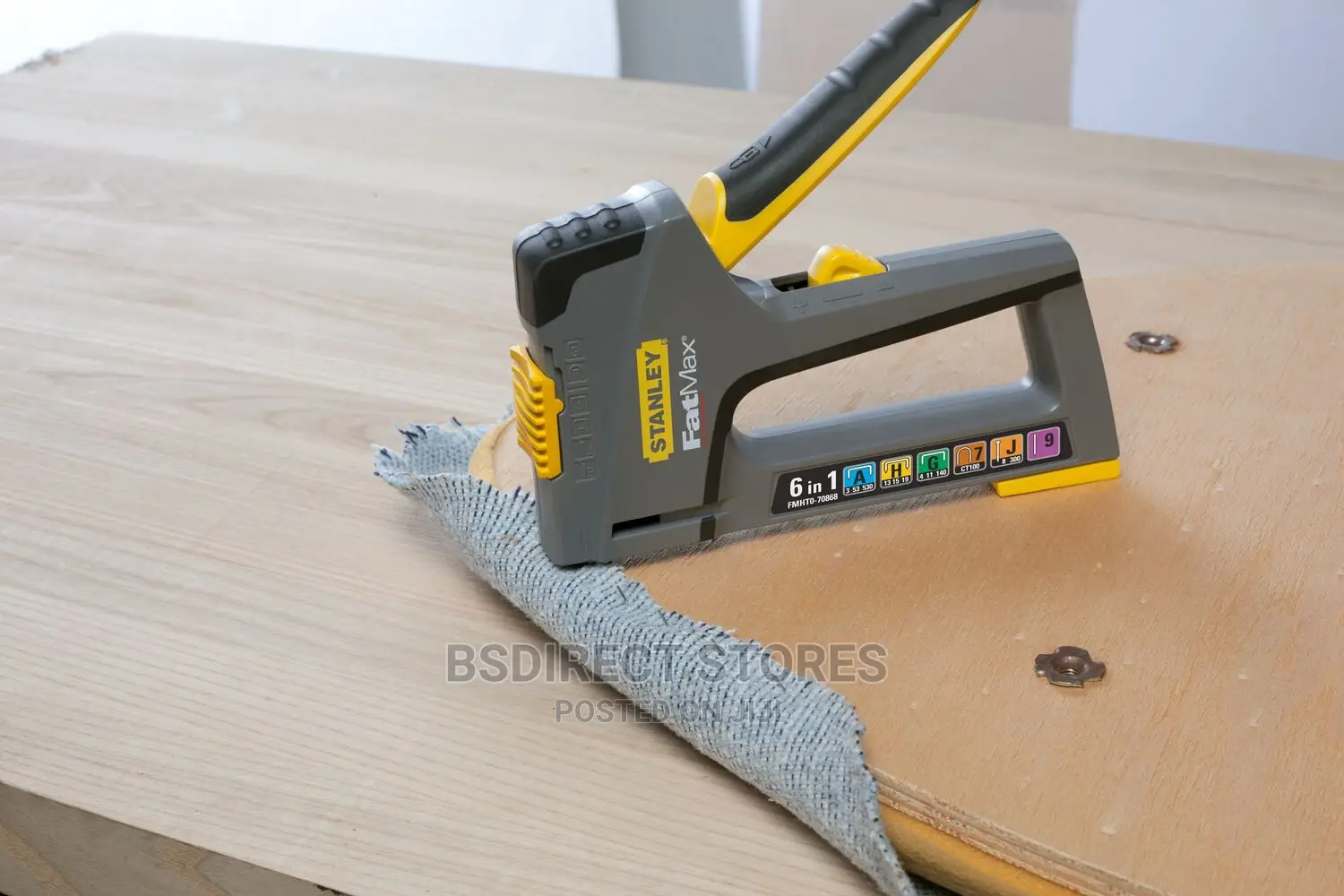 Stanley FATMAX 6in1 Multi - Purpose Staple and Brad Nail Gun
