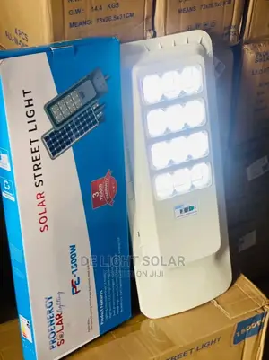 Proenergy Solar Street Light
