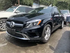 Mercedes-Benz GLA 250 SV Premium 2014 Black