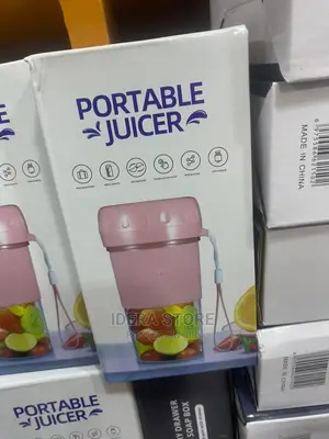 Mini Portable Juicer Multifunctional Fruits Shaker