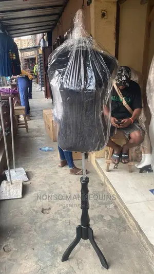 Black Body Size 10 Female Dressform With Wooden Tripod Base