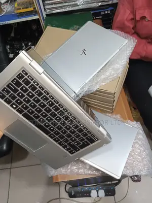 Laptop HP EliteBook x360 1030 G2 256GB Intel Core i5 SSD 256GB