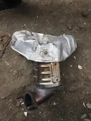 Engine Catalyst Hyundai Sonata 2018 Model 4 Plug