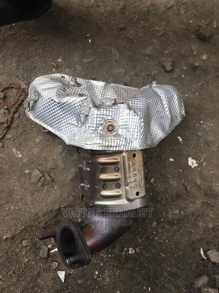 Engine Catalyst Hyundai Sonata 2018 Model 4 Plug