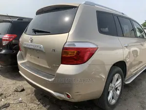 Toyota Highlander 2009 Gold