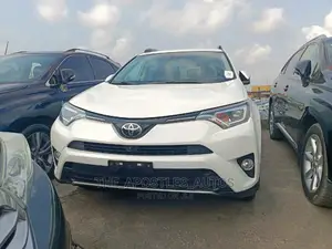 Toyota RAV4 2015 White