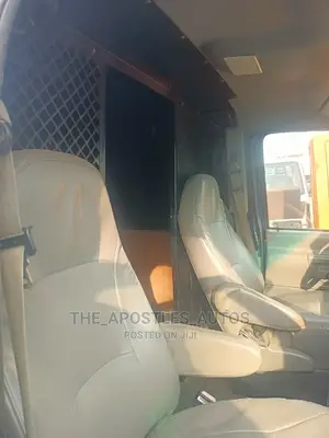 Ford E250 2006 Blue