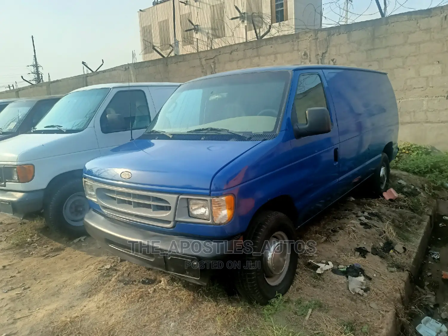 Ford E250 2006 Blue