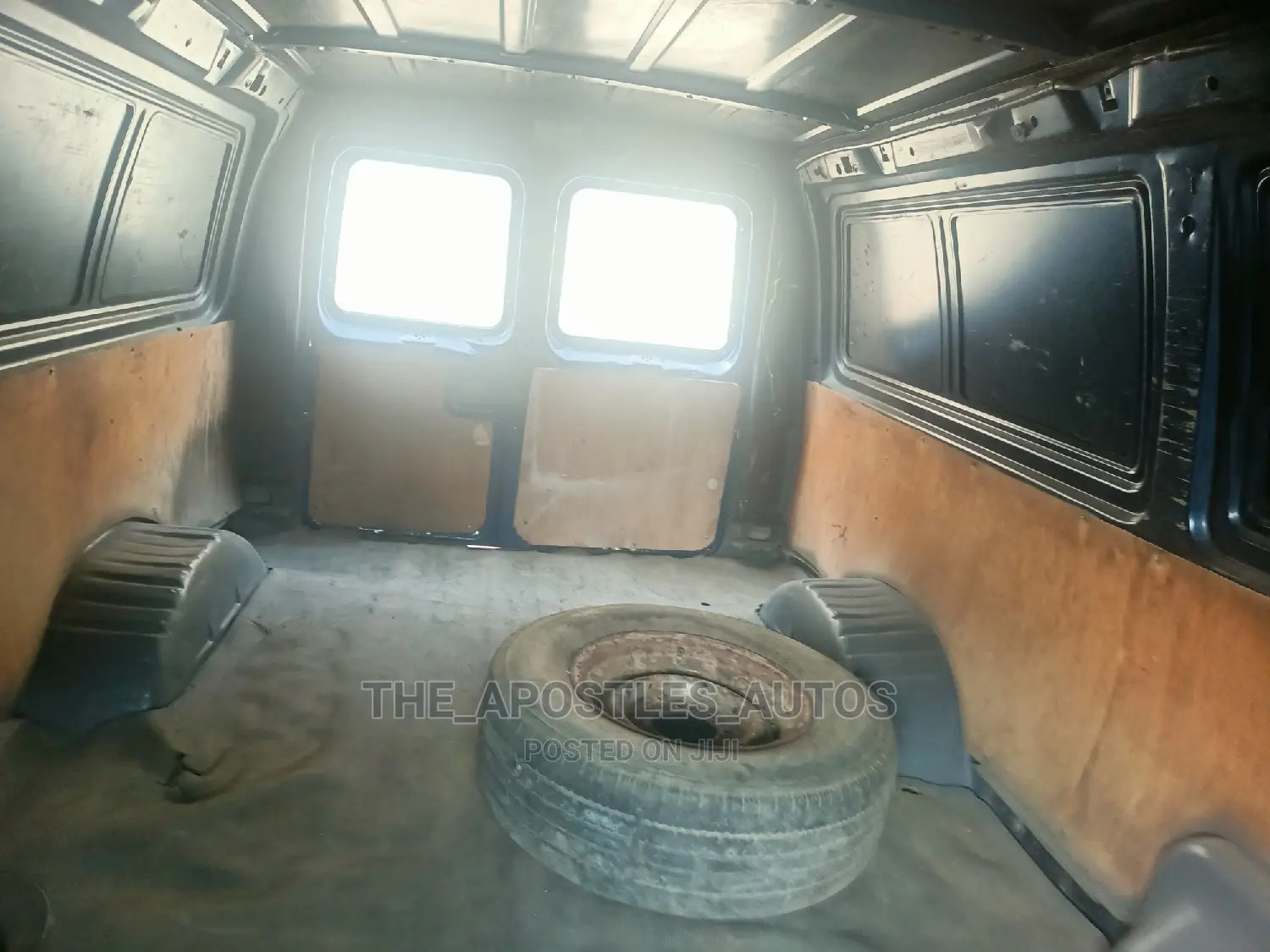 Ford E250 2006 Blue