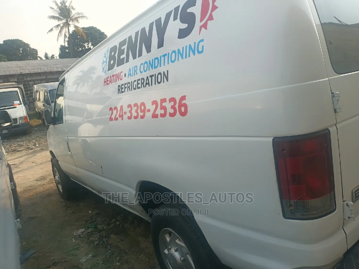 Ford E250 2011 White