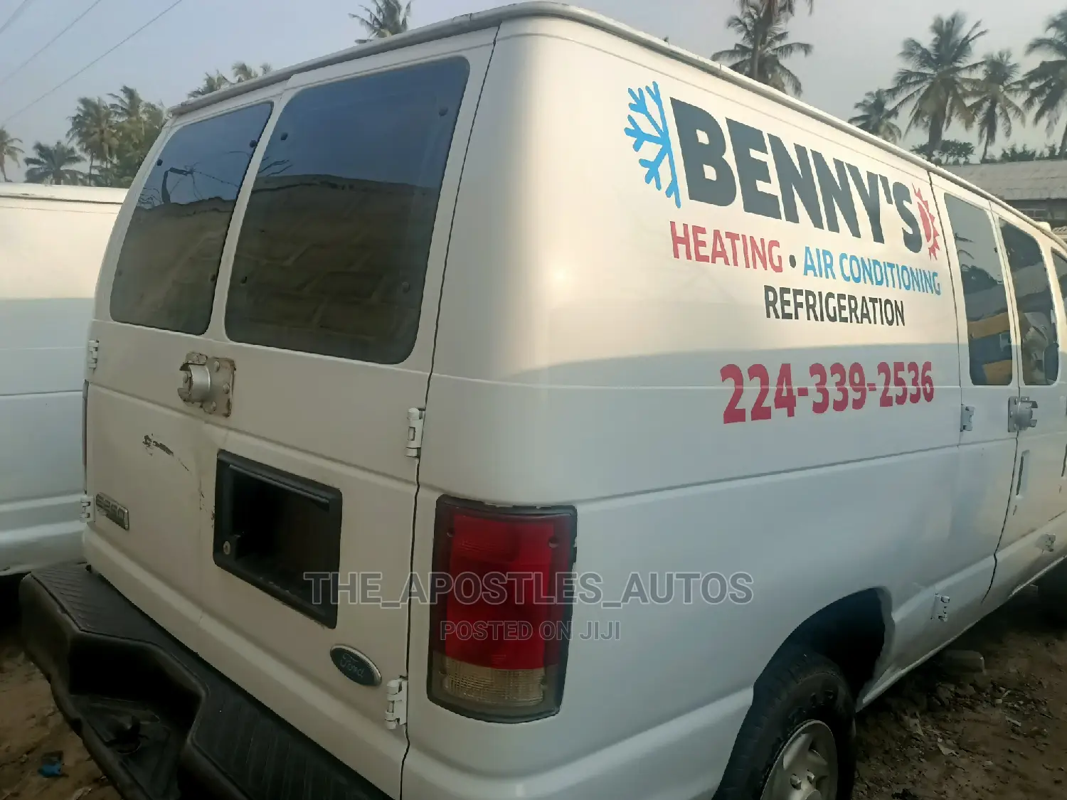 Ford E250 2011 White