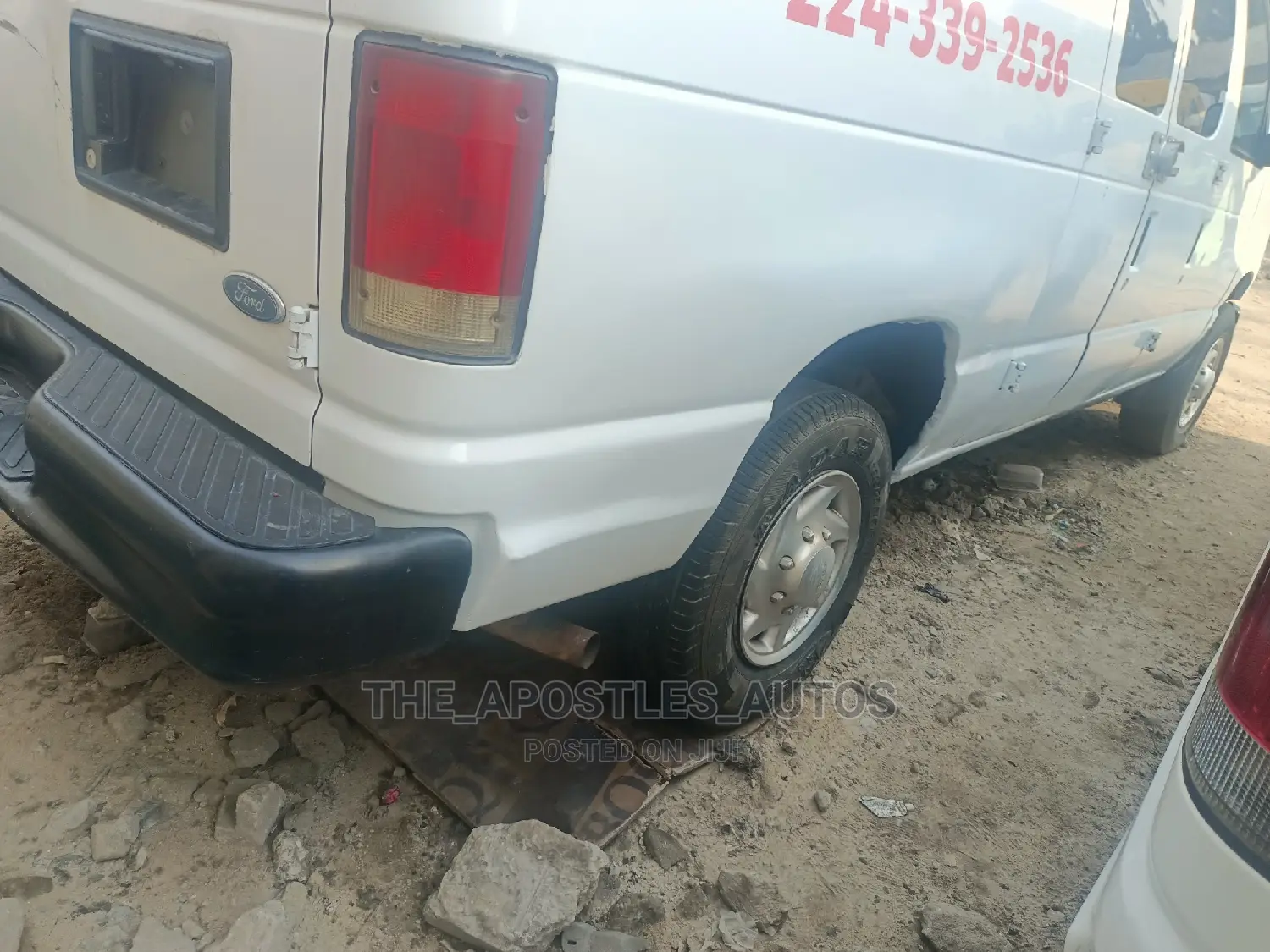 Ford E250 2011 White