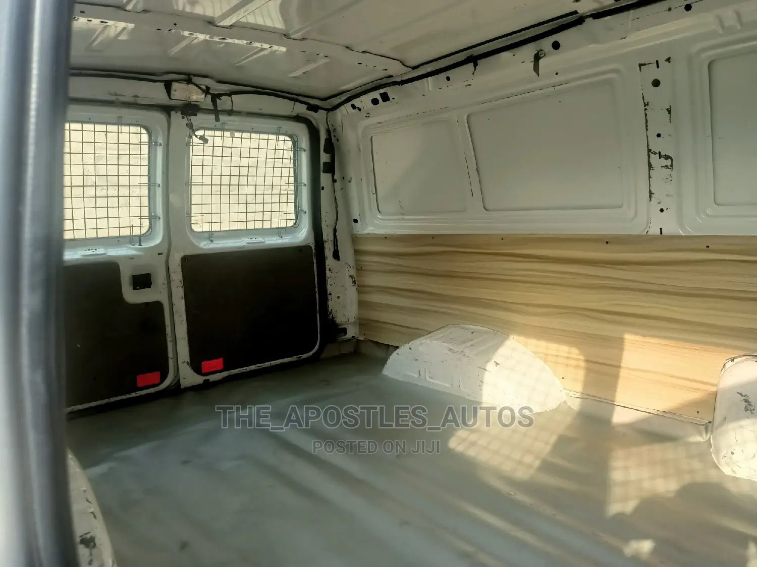 Ford E250 2013 White
