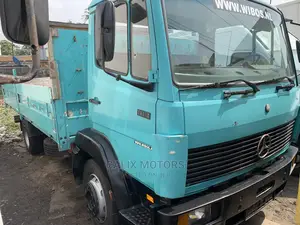 Foreign Used Mercedes Benz 1114 Truck.