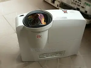 Daylight Projector for Training
