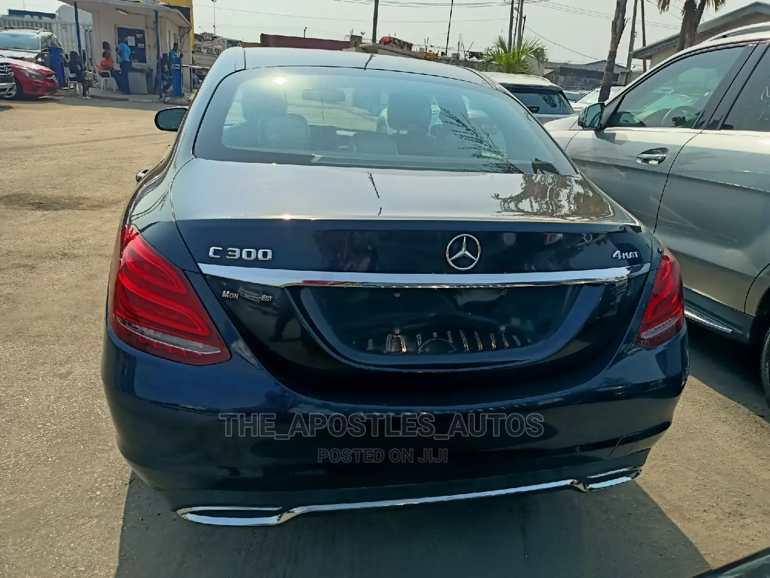 Mercedes-Benz C300 2017 Blue