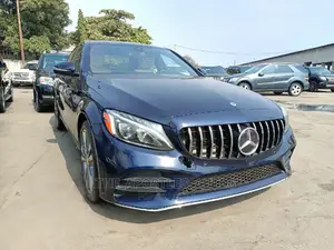 Mercedes-Benz C300 2017 Blue