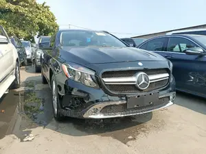 Mercedes-Benz GLA 250 2016 Black