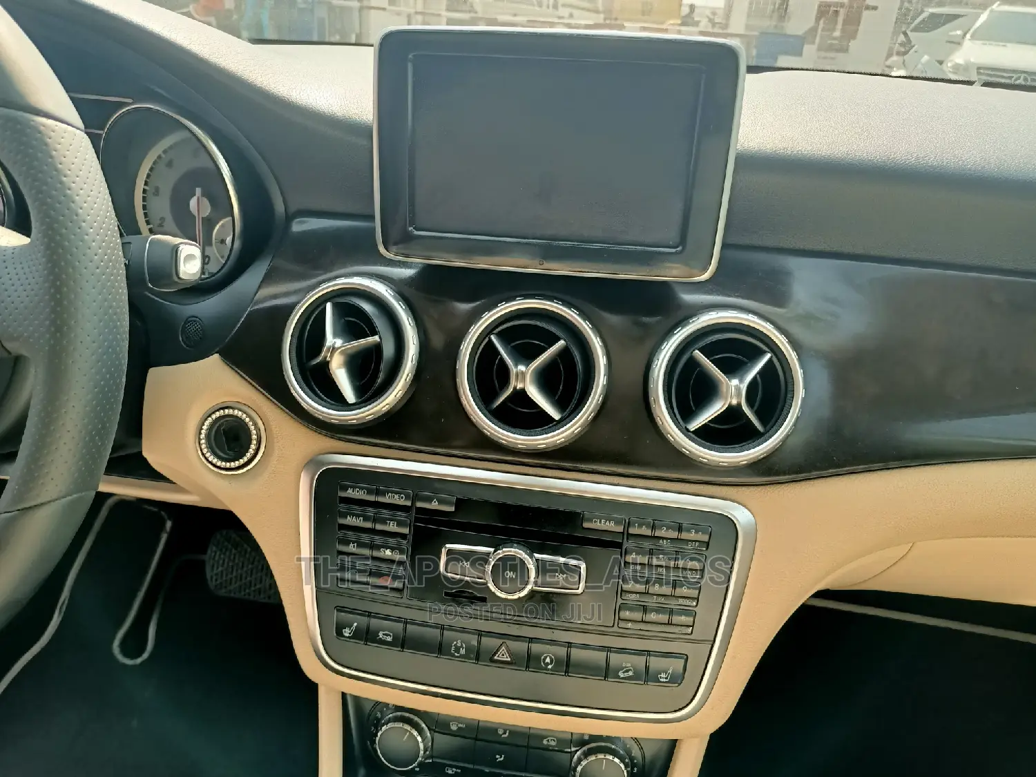 Mercedes-Benz GLA 250 2016 White
