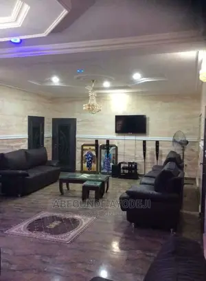 Stucco/Marble Painting