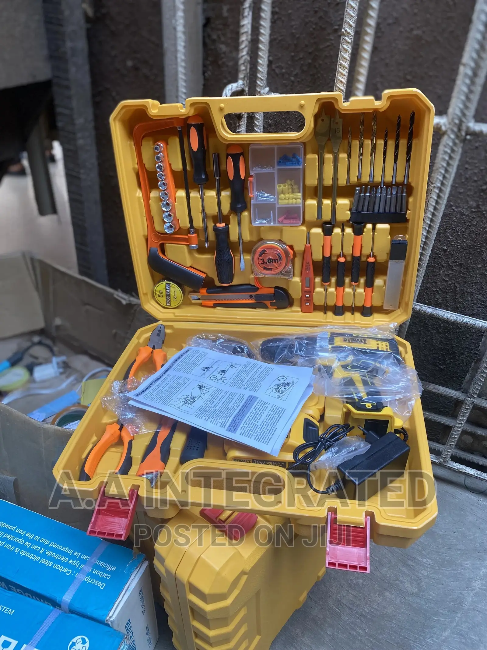 Drilling Machine With Full Set Tools