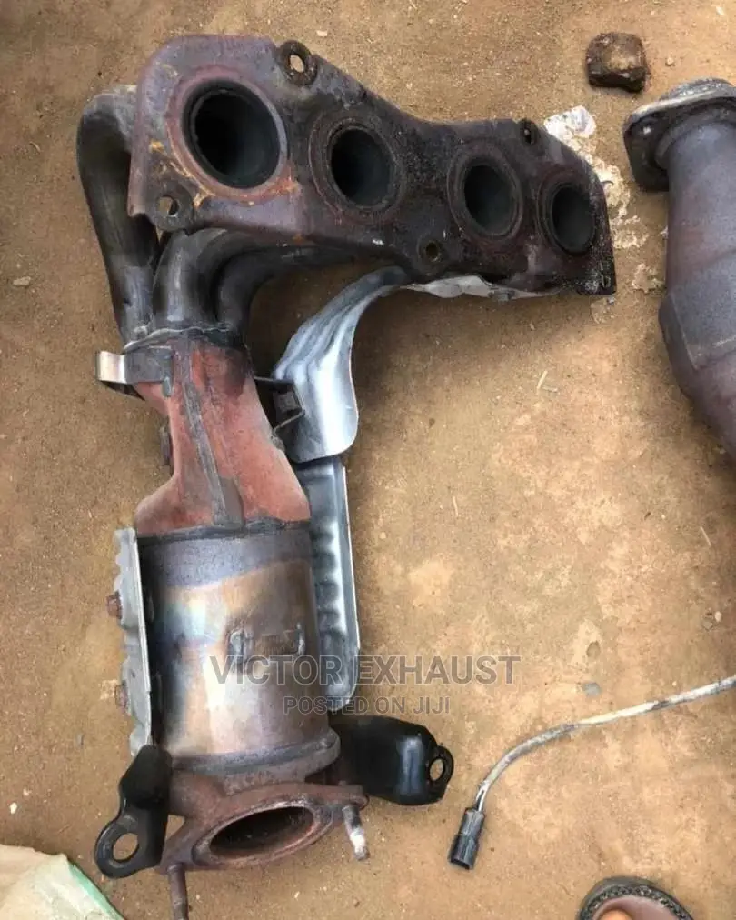 Engine Catalyst Toyota Camry 2.7 4 Plug