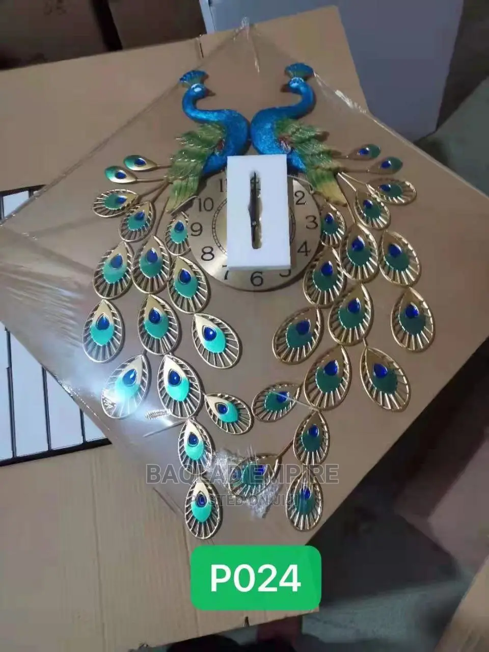 Double Head Peacock Wall Clock