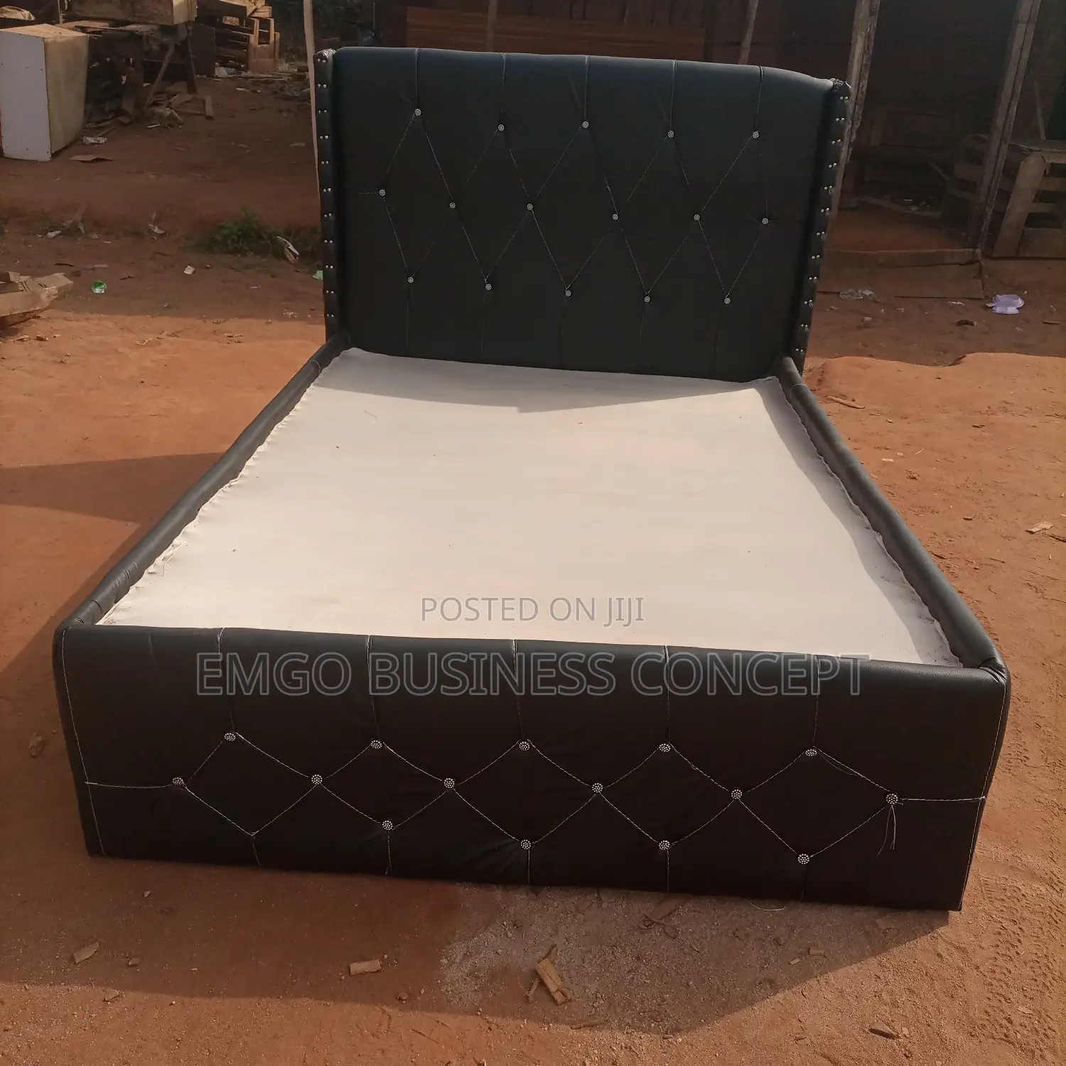 Bedframe 6x4 Black