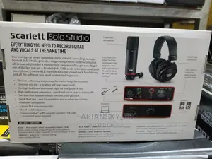 Original Complete Scarlett 2i2 Studio Third Generation 2in 2