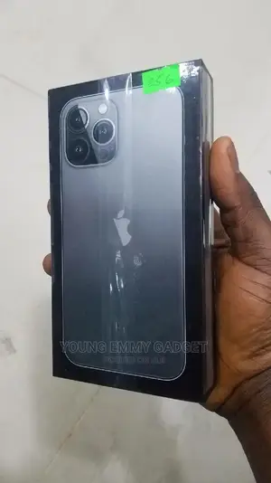 Photo - New Apple iPhone 13 Pro Max 256 GB Black