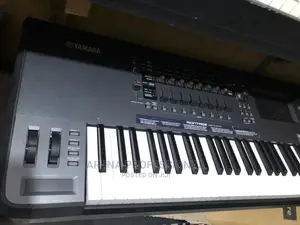 Yamaha Montage 8 Keyboard