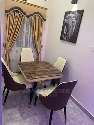 Royal Dinning Table With 4 Seaters