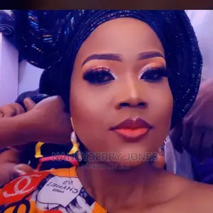 Make Up Artist in Benin